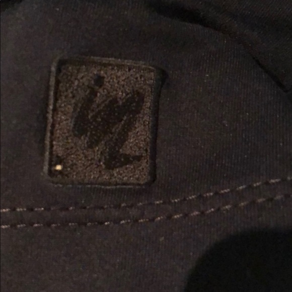 In Between brand exercise and tennis skirt - Picture 3 of 7